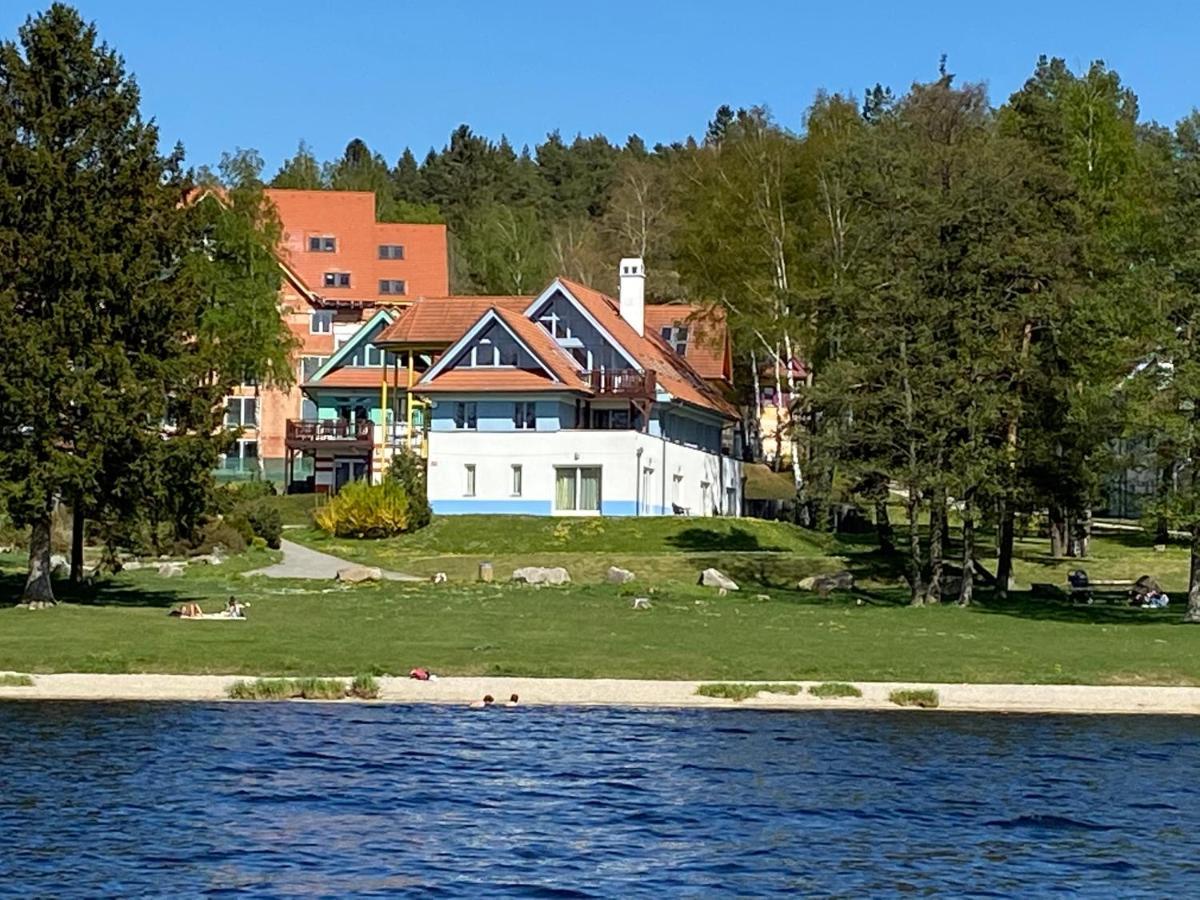 リプノ・ナト・ヴルタヴォウRiviera Lipno 415アパートメント エクステリア 写真